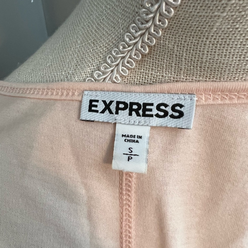 Express Tank Top - Picture 4 of 4